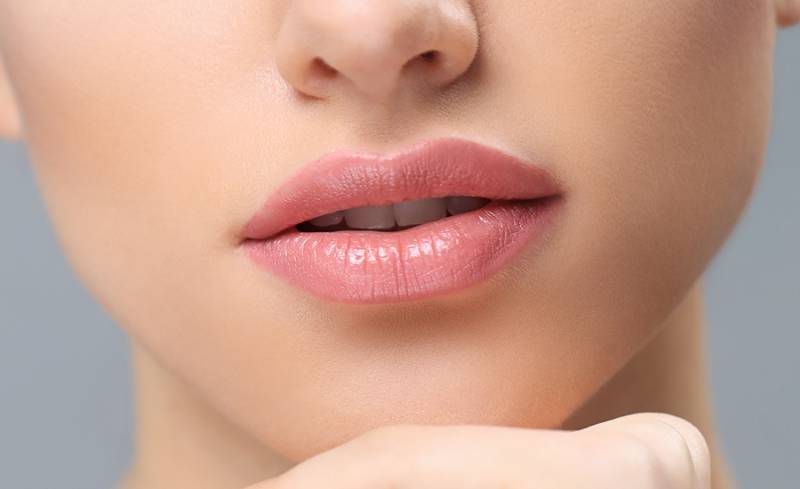 Formation pour perfectionner ses acquis en maquillage permanent des lèvres : le candylips et glamalips à Marseille